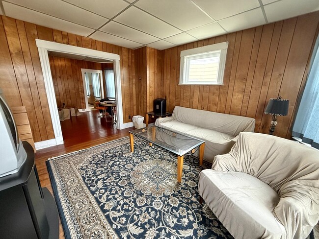 Photo - 21 Oakland Ave