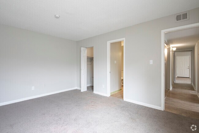 3BR, 2BA - 1,200SF