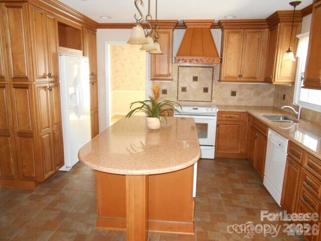 Photo - 1330 E Barden Rd