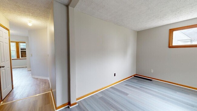 Photo - 3518-20 W.54th Unit Lower