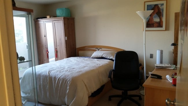 Parte trasera de la suite - 11052 Lower Azusa Rd Unidad 8