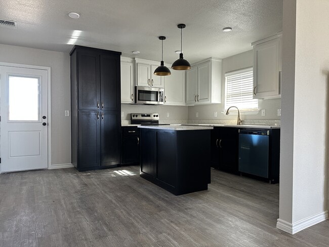 Photo - 5106 White Rose Dr