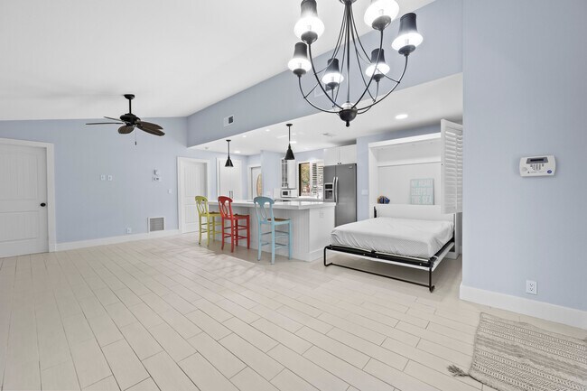 Photo - 3937 Arelia Dr N