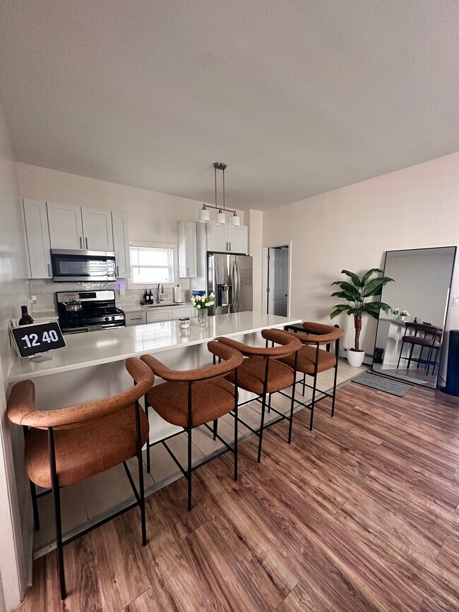 Photo - 37 Sayre St Unit 1