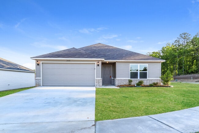 Building Photo - 2048 Bentwood Dr
