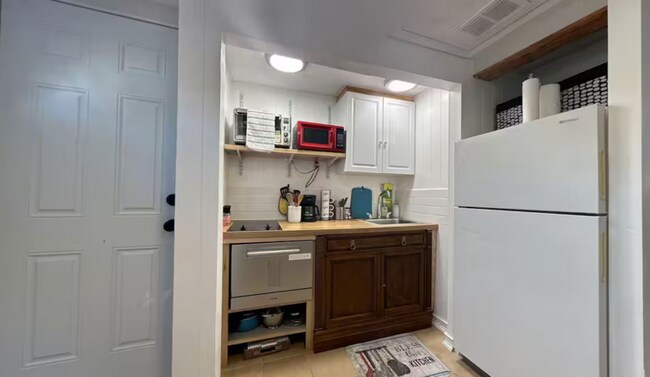 Photo - 10548 Lake Dr Unit A