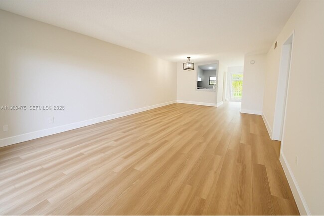 Photo - 333 NW 17th Ct Unit 203B