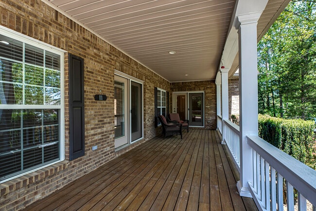 Photo - 111 Waynoka Ln