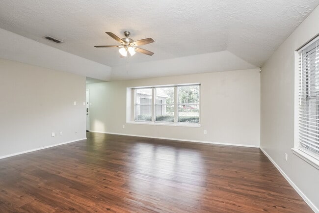 Photo - 21035 Rivershadows Ln