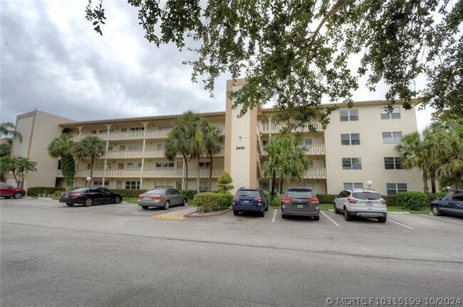 Building Photo - 2401 Antigua Cir Unit G3