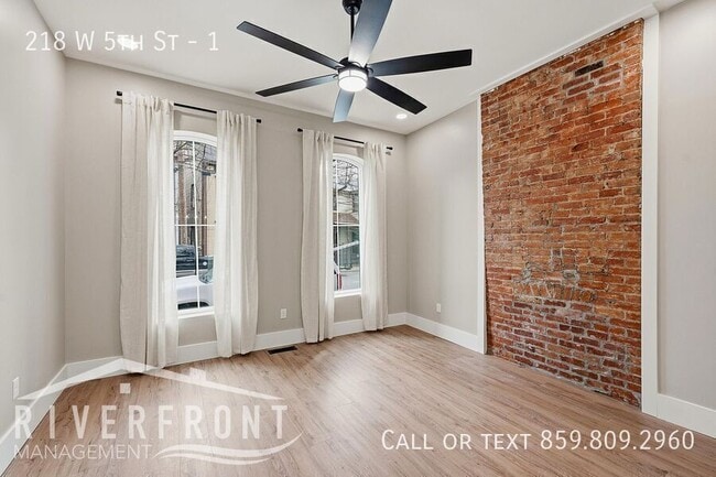 Photo - 218 W 5th St Unidad 1