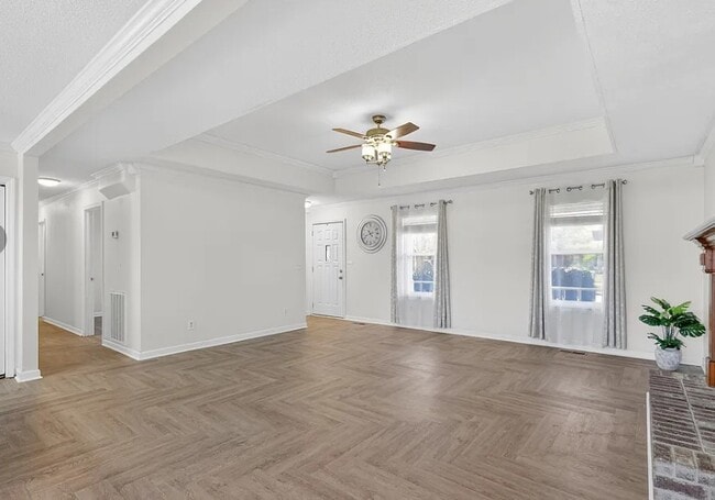 Photo - 1352 Farmwood Dr