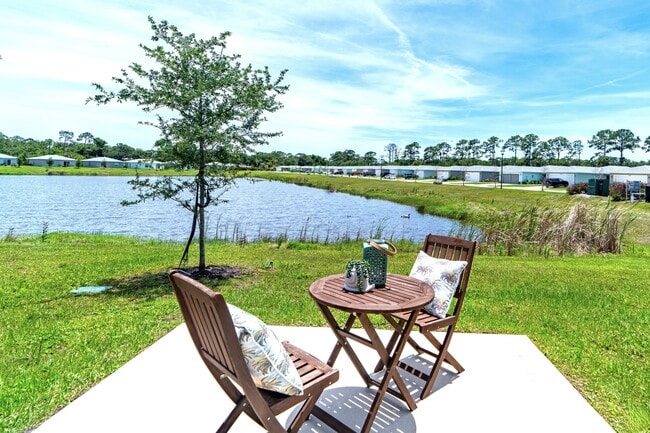 Ravinia St. Lucie