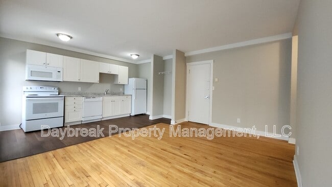 Photo - 1258 10th St N