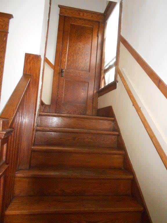 Photo - 32 Fuller Ave SE