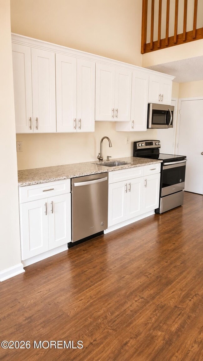 290 N Main St Unit 12