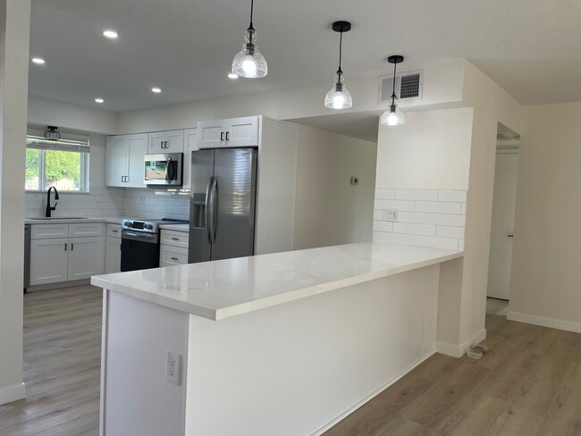 Total Renovation - 11227 N Coggins Dr