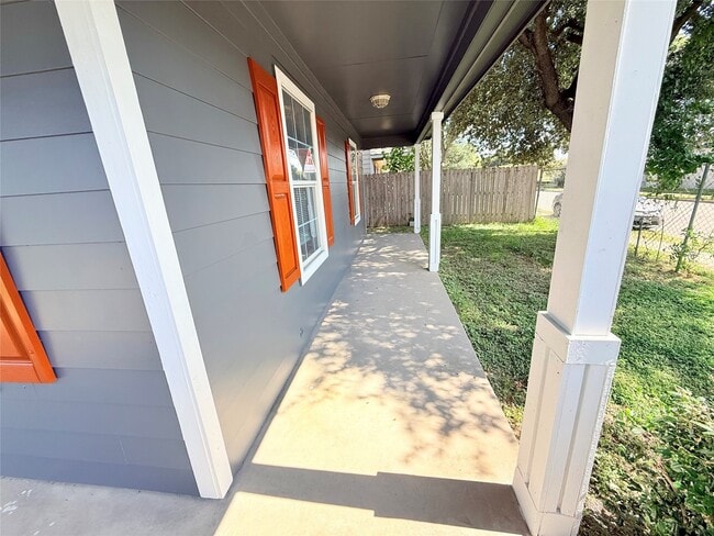 Photo - 5303 Lelia St