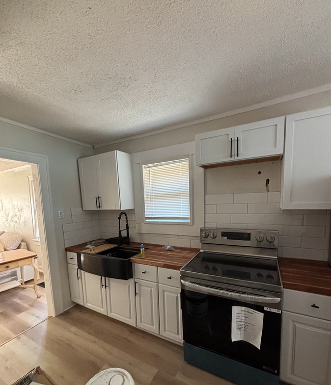 Photo - 3014 E 69th St