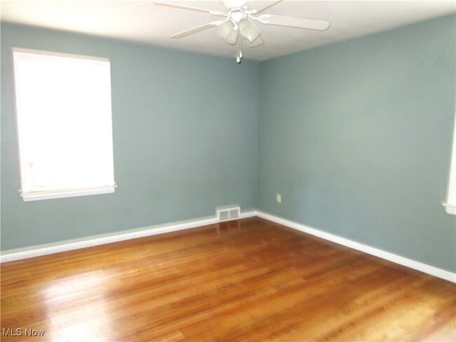 Building Photo - 14535 Cedar Rd Unit 1