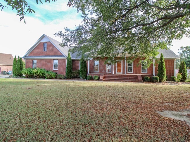 Photo - 1st Month's Rent Free