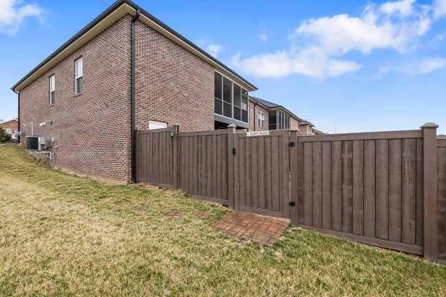 Photo - 145 Summerfield Way
