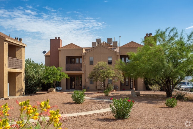 Desert Pointe