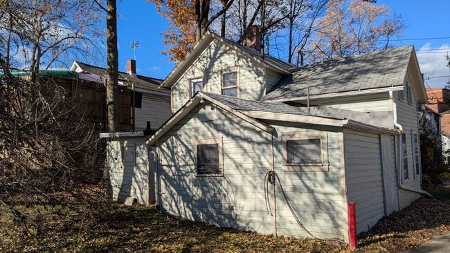 Photo - Atlas Investment Group, LLC (250 Cross St) Apartamento Unidad 2