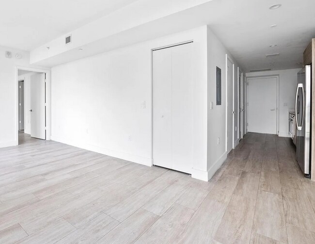 Photo - 121 NE 34th St Unit 2315