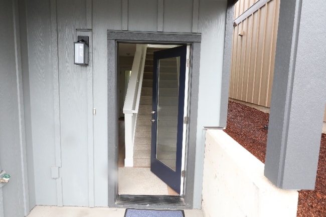 Photo - 12901 SE Ridgecrest Rd