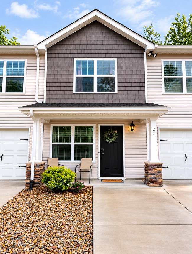Building Photo - Arden Townhouse w/ One Car Garage