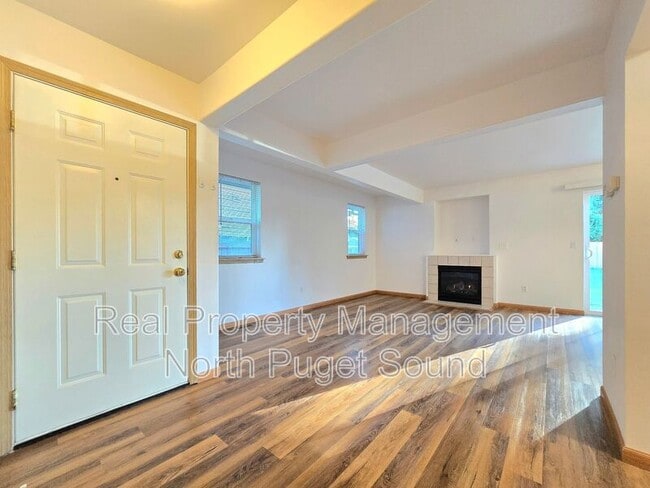 Photo - 5328 138th St NE Unit B