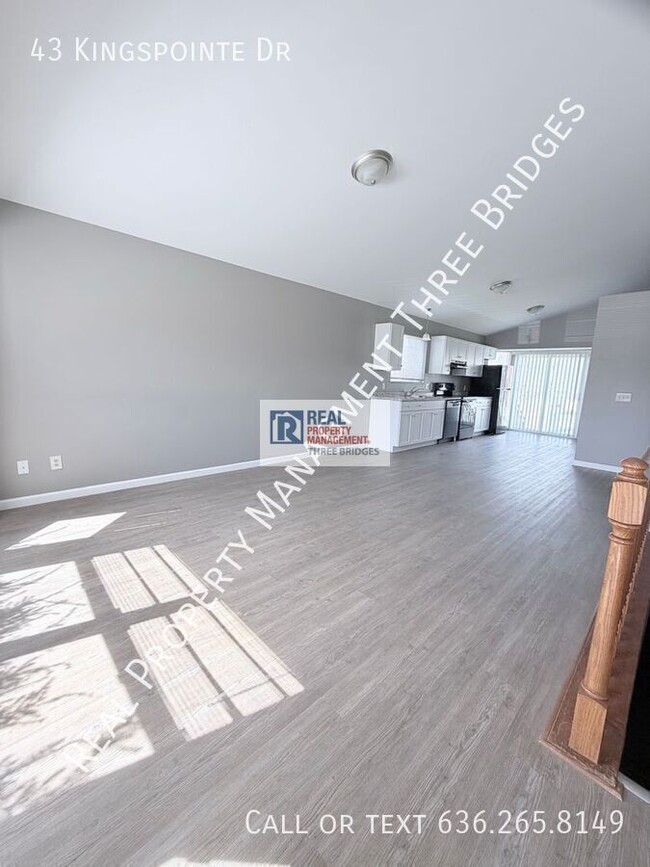 Photo - 43 Kingspointe Dr