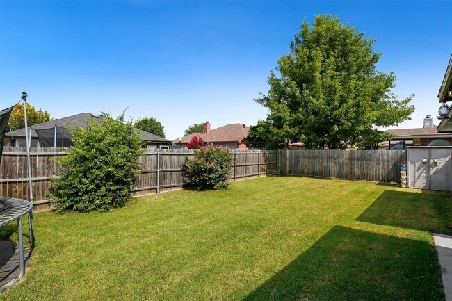 Photo - 116 Kensington Ct