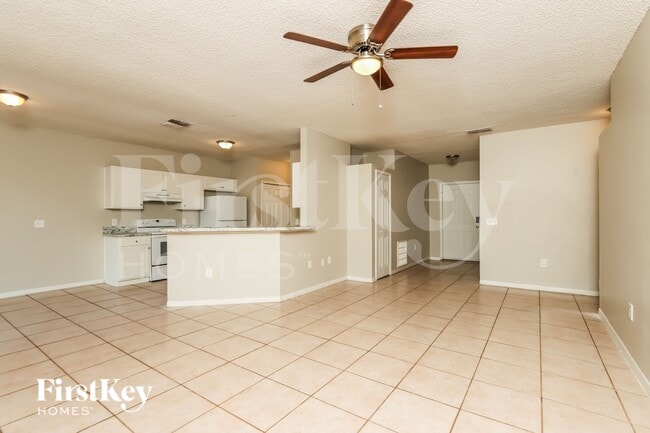 Photo - 1201 Schumann Dr