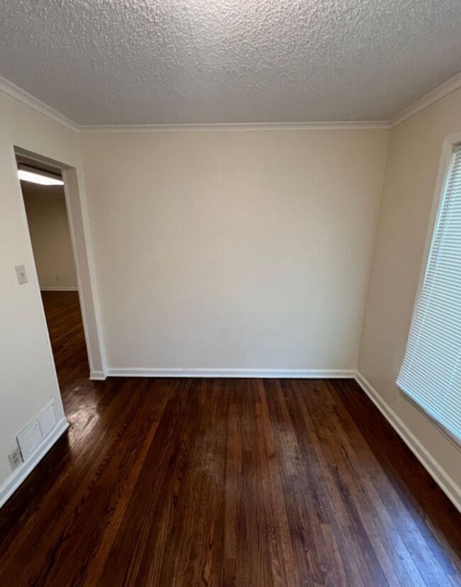 Photo - Spacious 3-Bed, 2-Bath Home in KCK