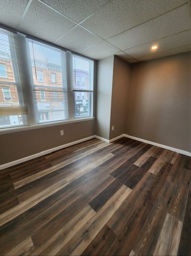 Photo - 2940 N 22nd St Unit 2nd flr. front