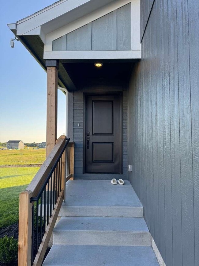 1428 Vantage Dr