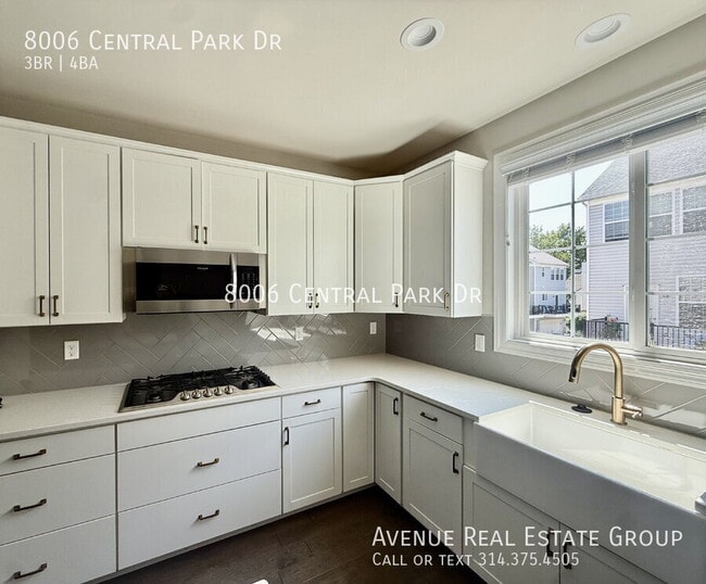 Photo - 8006 Central Park Dr