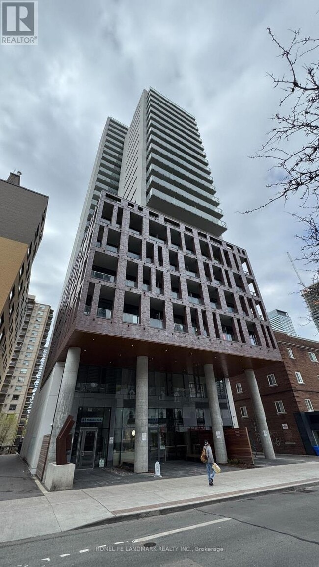 Photo - 81 Wellesley St E Unit 308