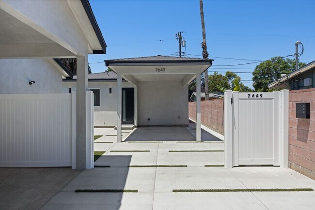 7649 Melvin Ave