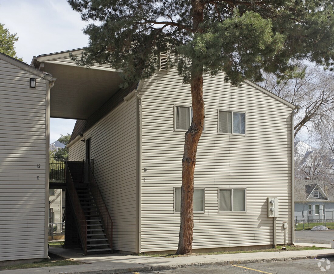 Osmond Heights Apartments - Normandie and Osmond Heights Apartments