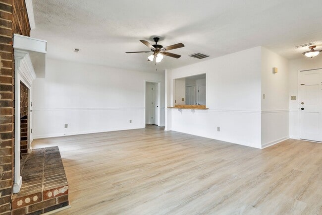 Photo - Updated 3 Bed 2 Bath Home in Tyrone with Private Yard and Covered Patio!