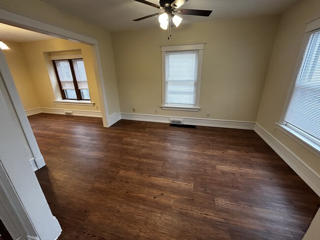 Photo - 328 14th St SE