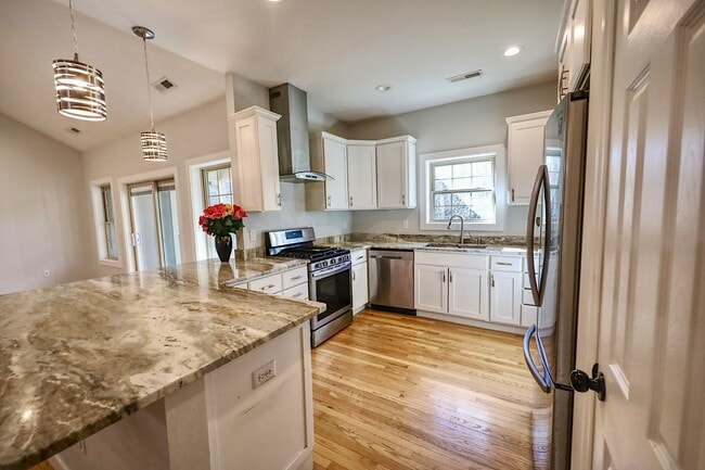 Photo - 105 Drake Mountain Ln