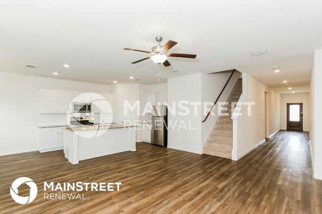 Photo - 648 Ridgeback Trail