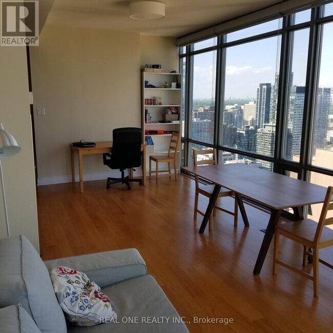 Photo - 38 Grenville St Unité 3606