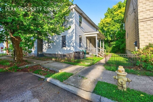 Building Photo - 2339 Rohs St Unit 1F