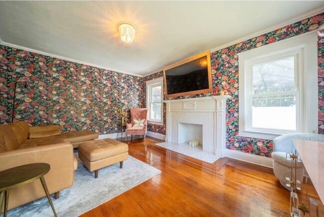 Photo - 820 W Amelia Ave