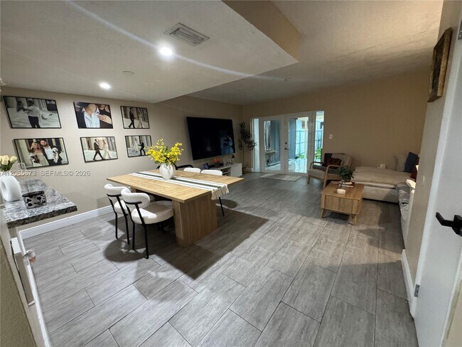 Photo - 5427 NW 169th St
